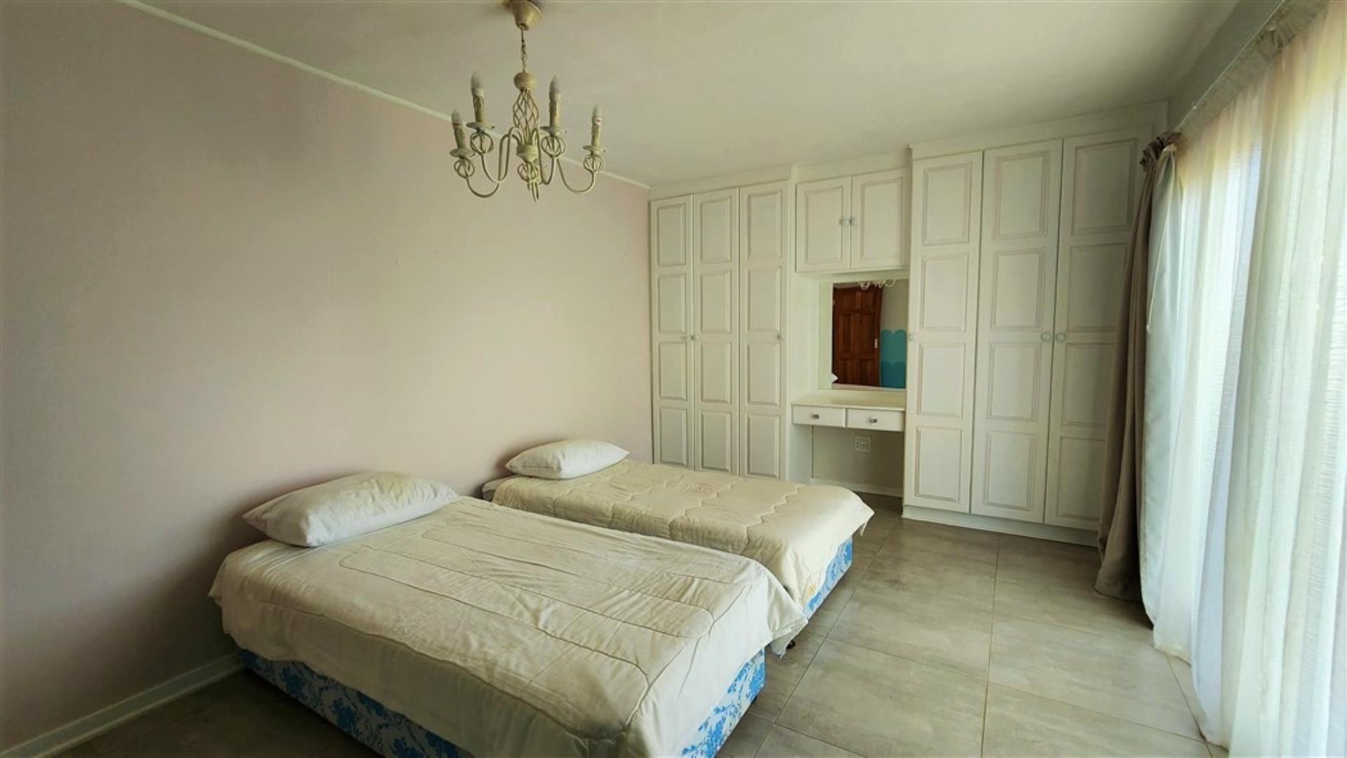 712310_H3_Bedroom_2.jpg