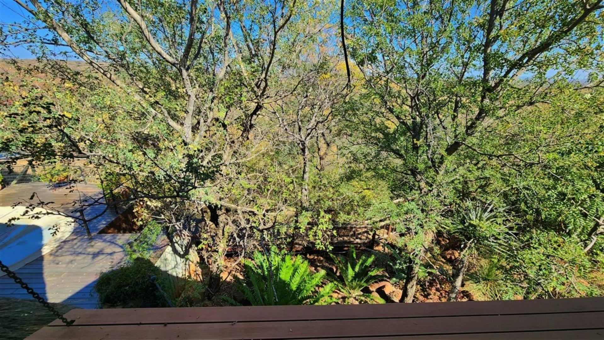 712310_H3_Loft_Guest_Room_view.jpg