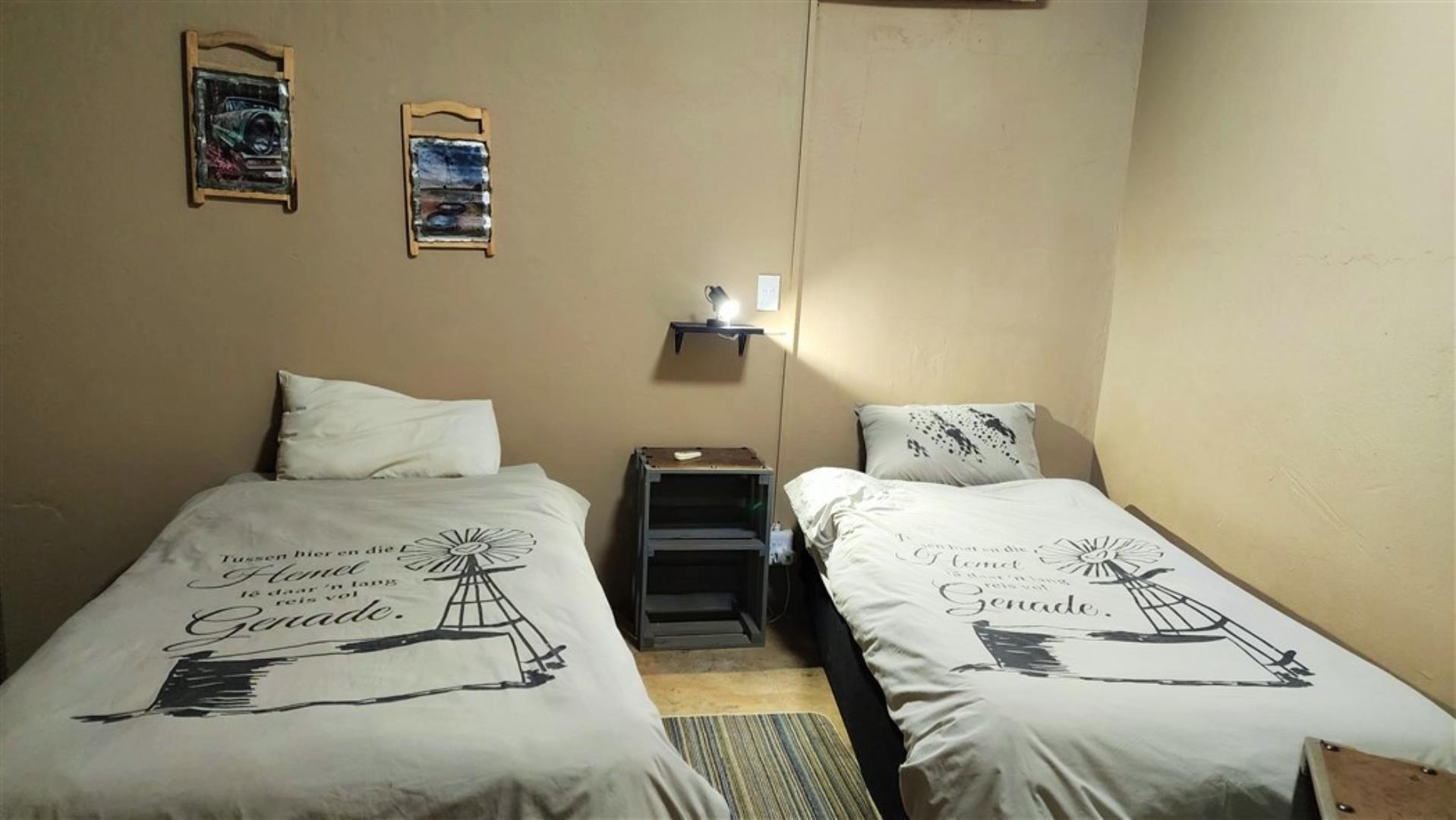 715586_Mainhouse_Bedroom_2_.jpg