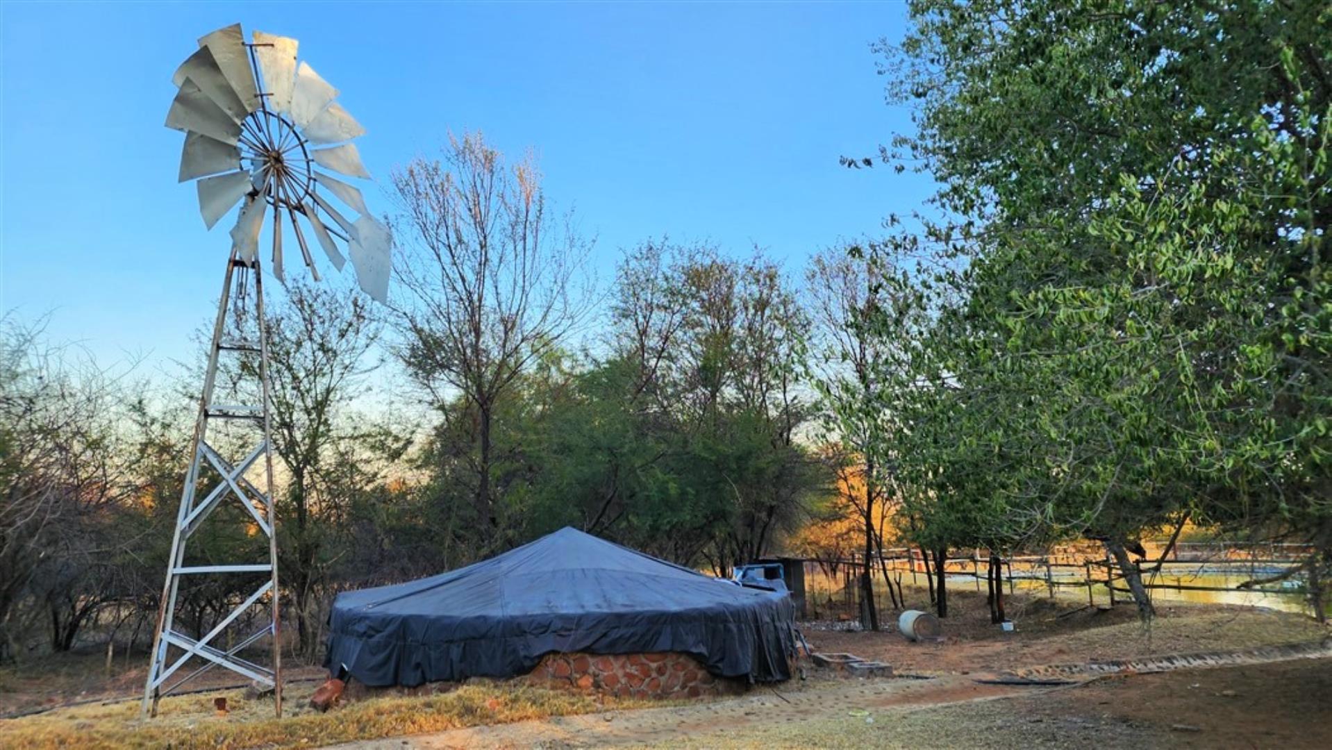 715586_Windmill_reservoir.jpg