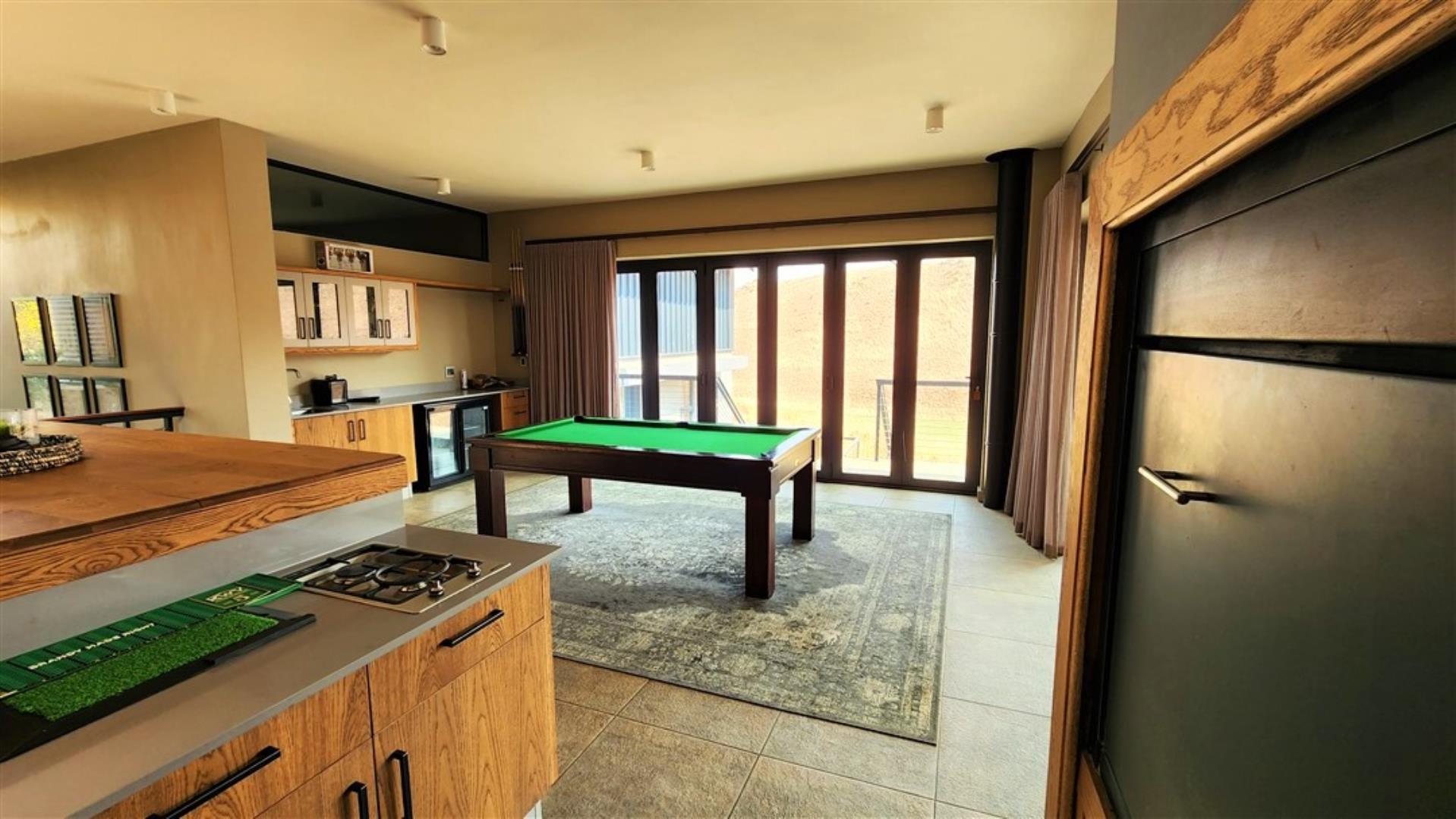 727649_Inside_Braai_2.jpg