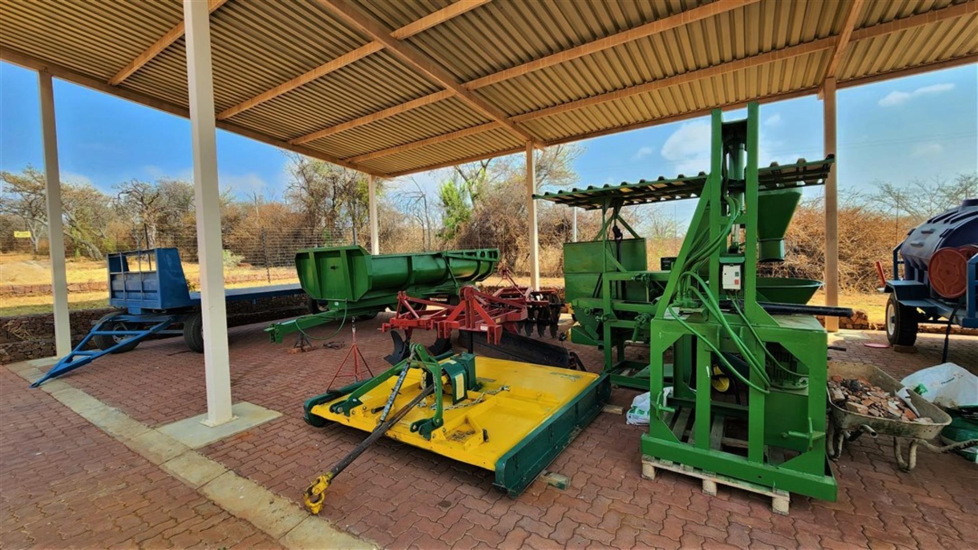 729229_Farm_Implements_2.jpg