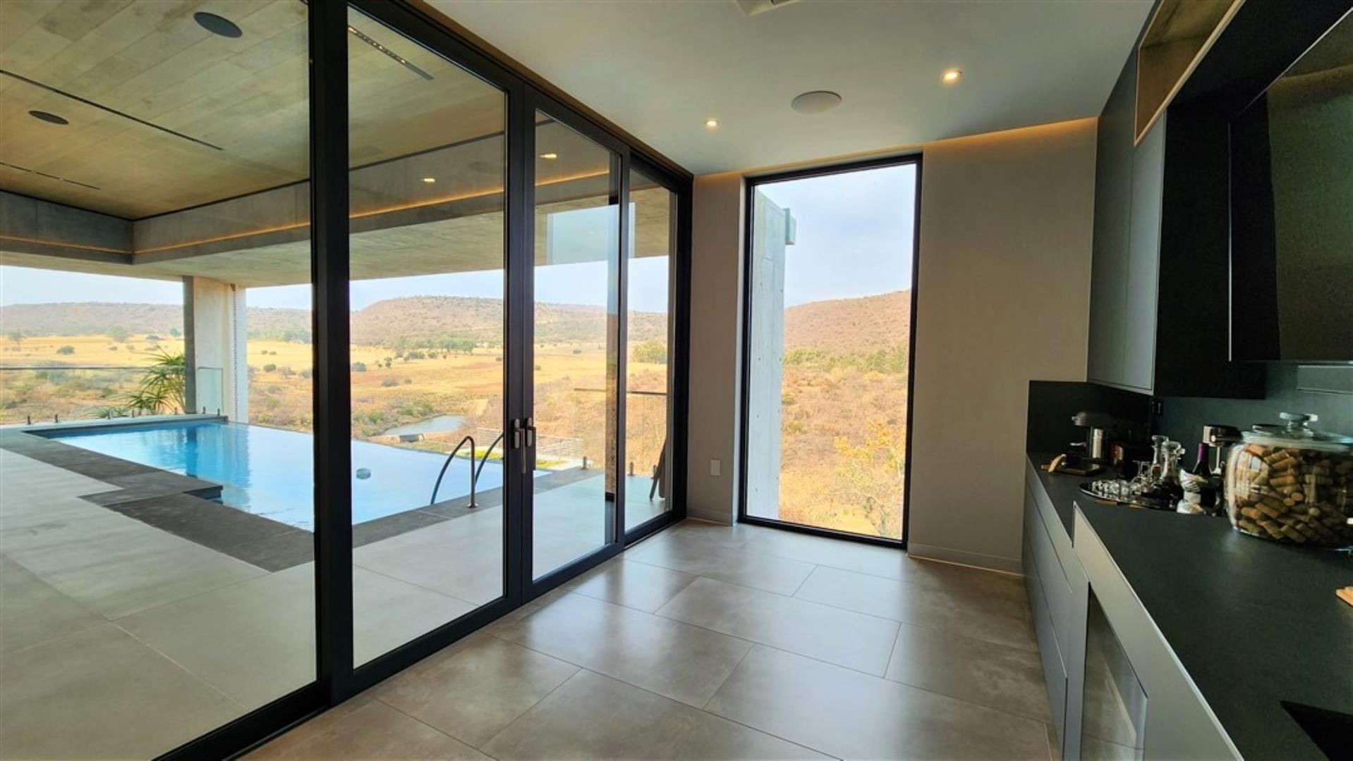 729229_Main_House_Bar_Area_1.jpg