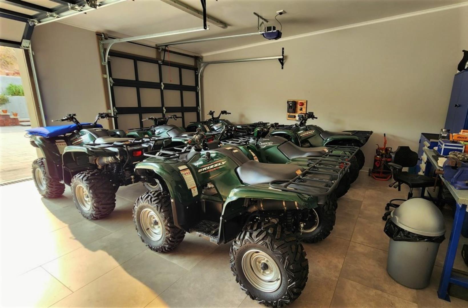 729229_Main_House_Quad_Bikes_1.jpg