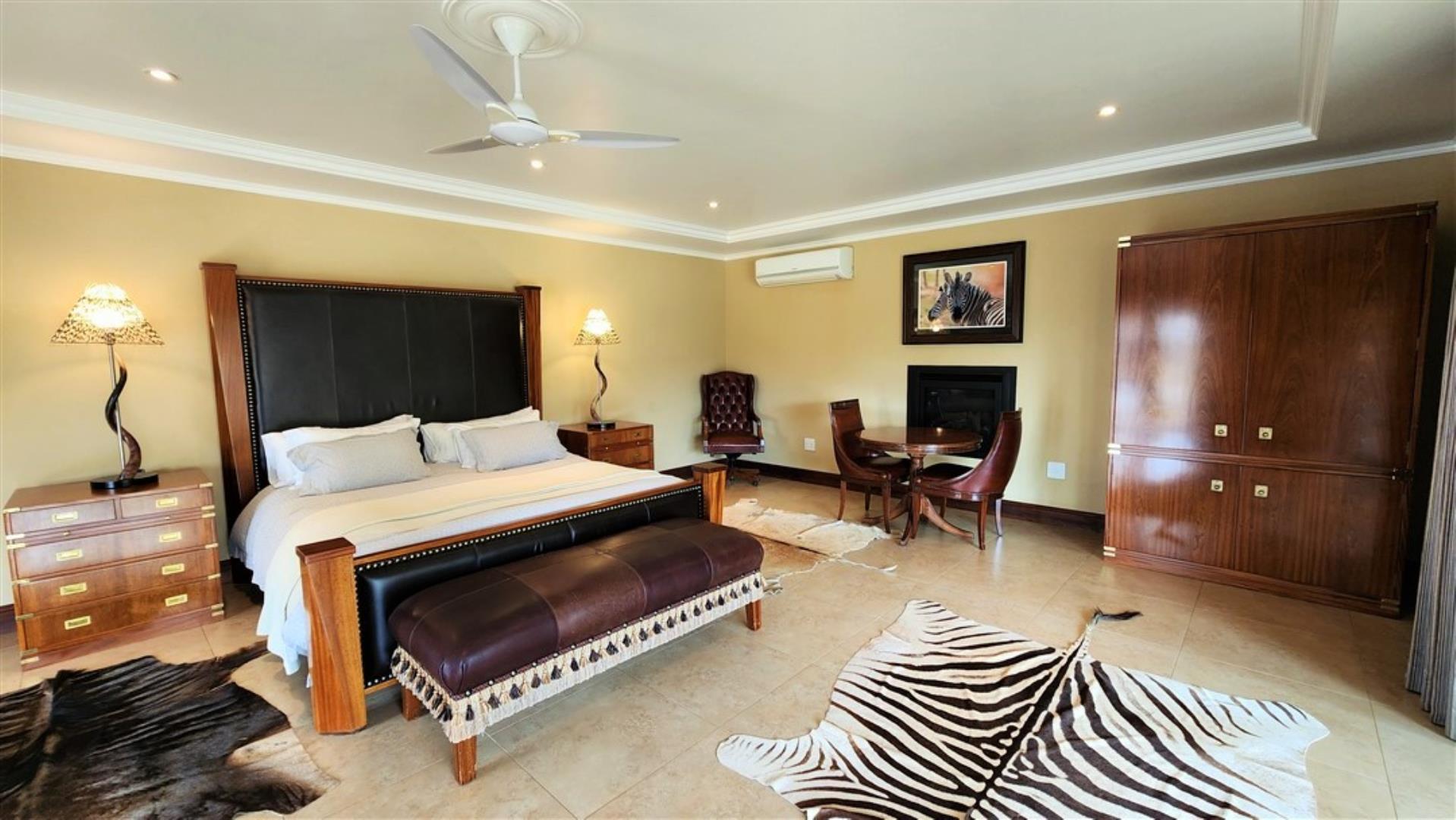 729229_Main_Lodge_Luxury_Suite.jpg