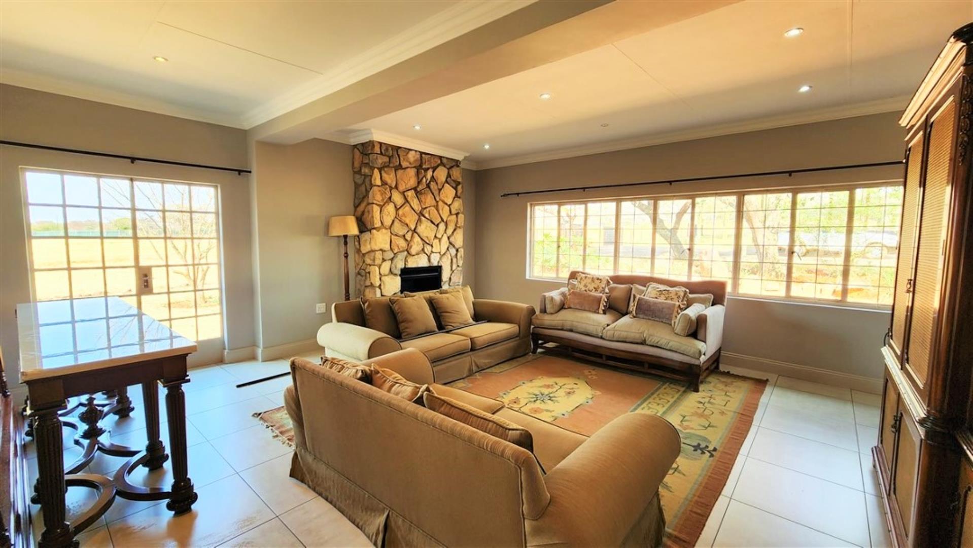 729229_Managers_Lounge_1.jpg