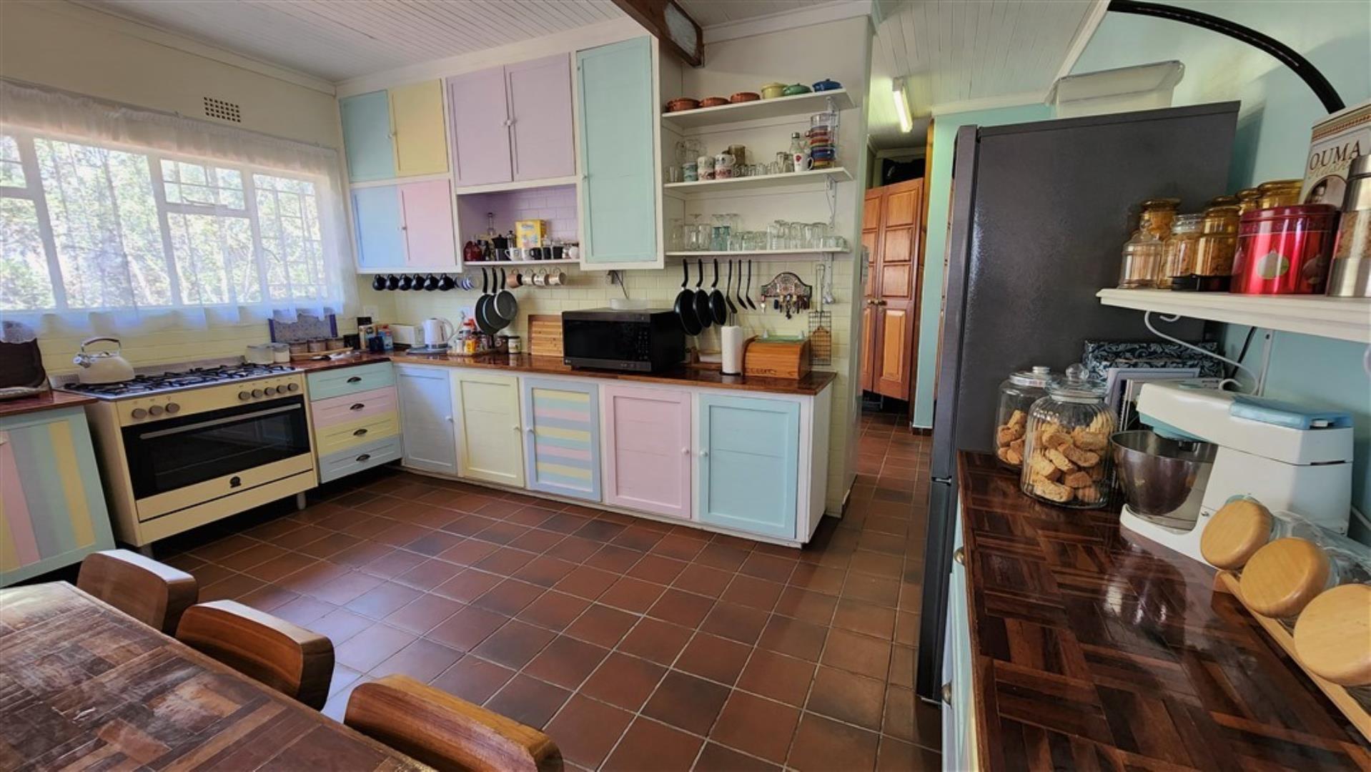 729529_Kitchen_1.jpg