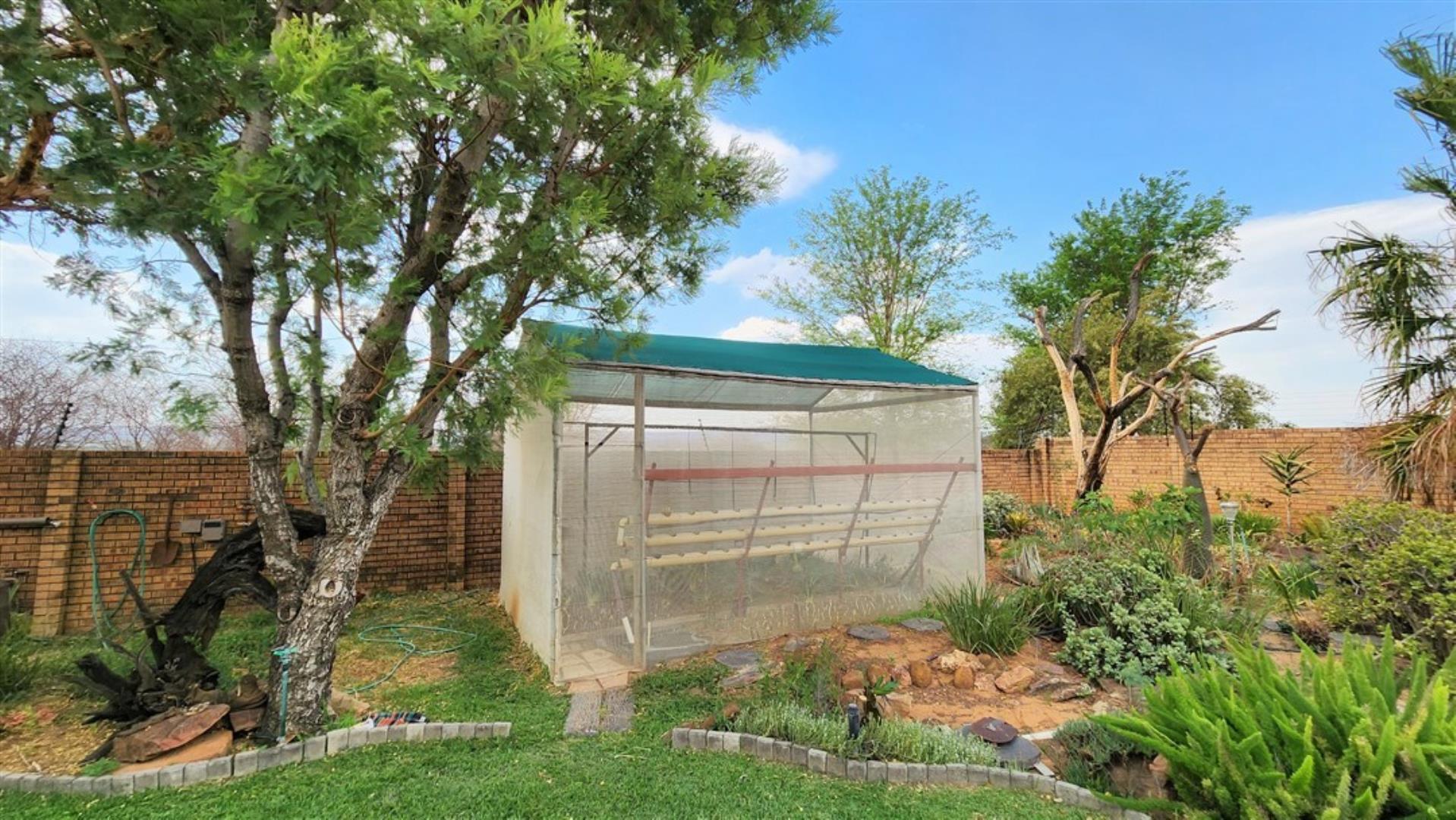 730015_Net_house_a.jpg