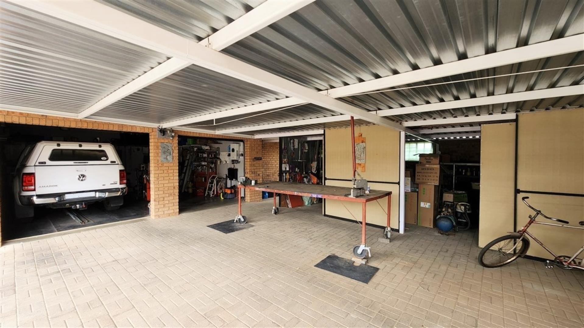 730015_Workshop_a.jpg