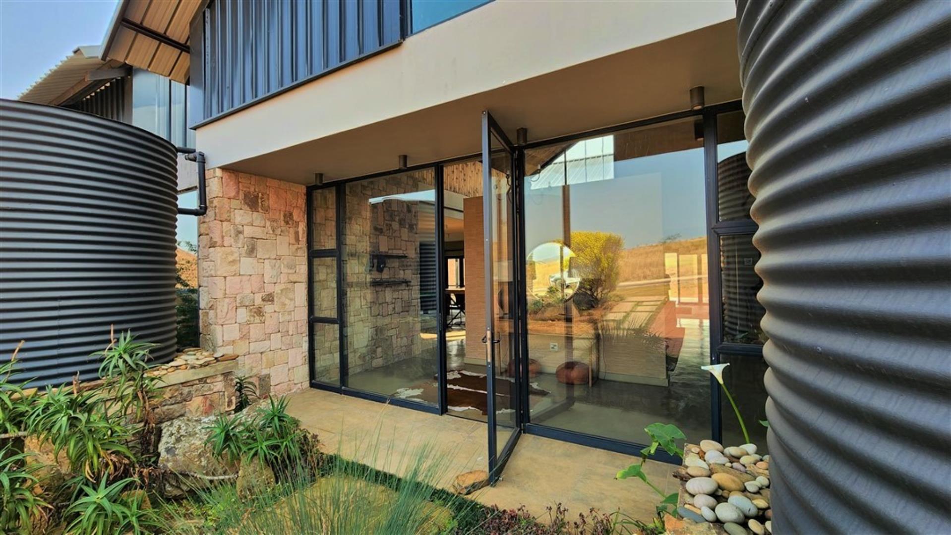 730902_Glass_Door_Main_Entrance.jpg