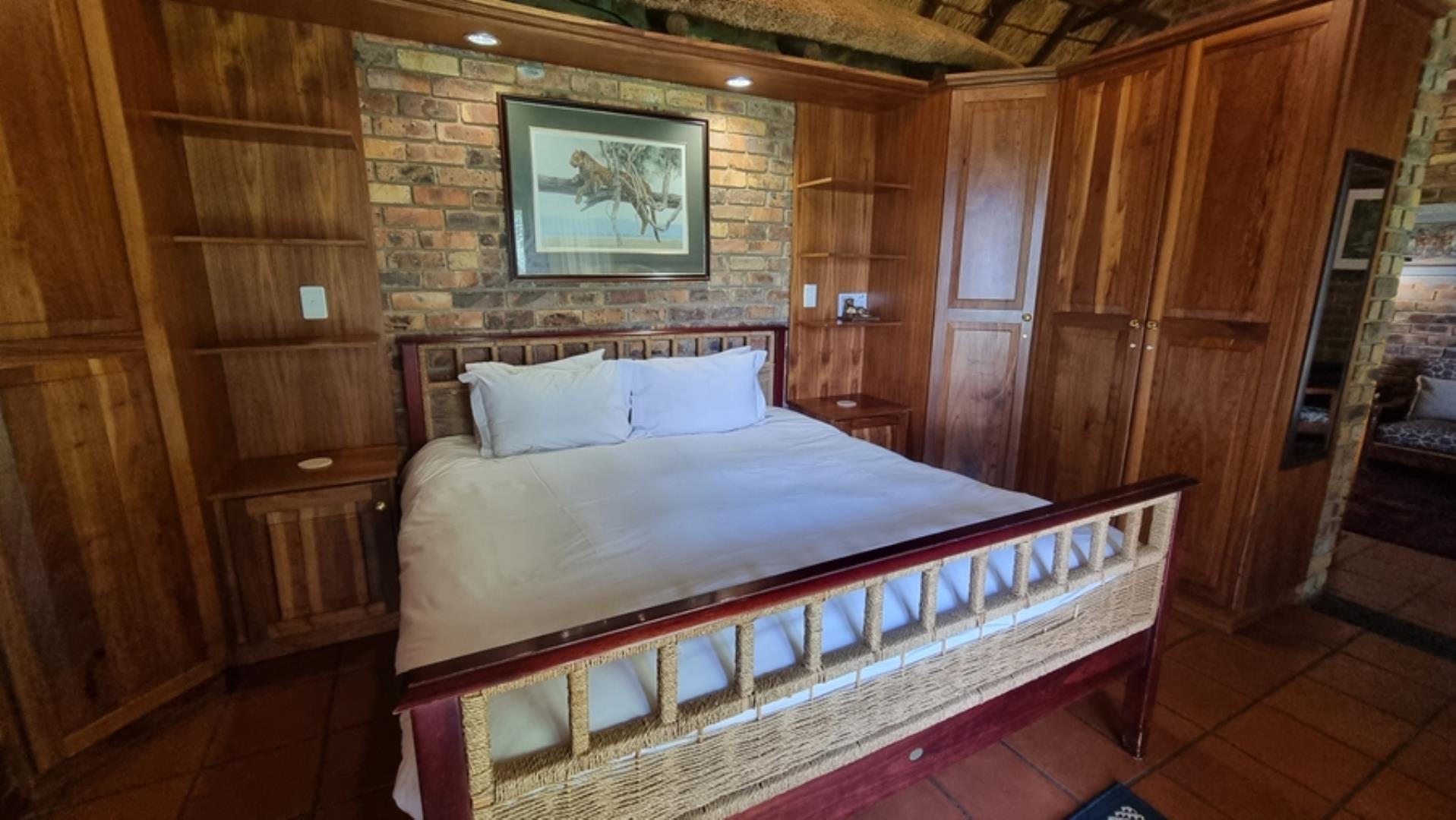 732043_664ha_Private_Game_farm_and_Lodge_within_a_Big_5_Game_Reserve_FOR_SALE_(48).jpg