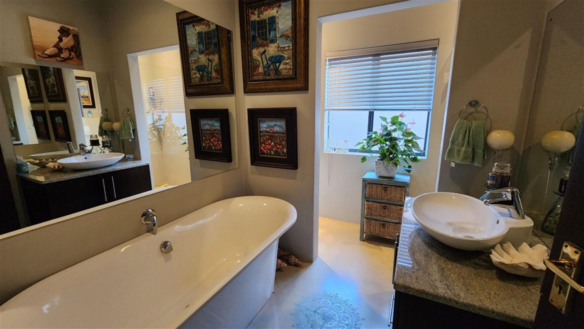 751653_2de_badkamer.jpg
