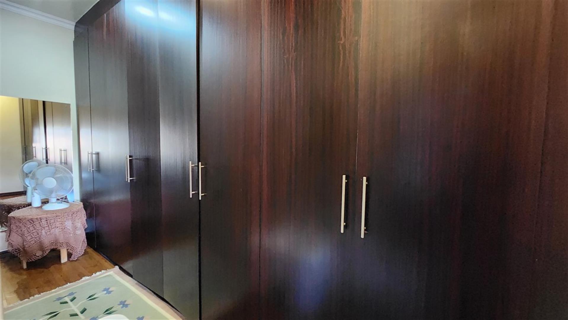 751653_Hoofslaapkamer_kaste.jpg