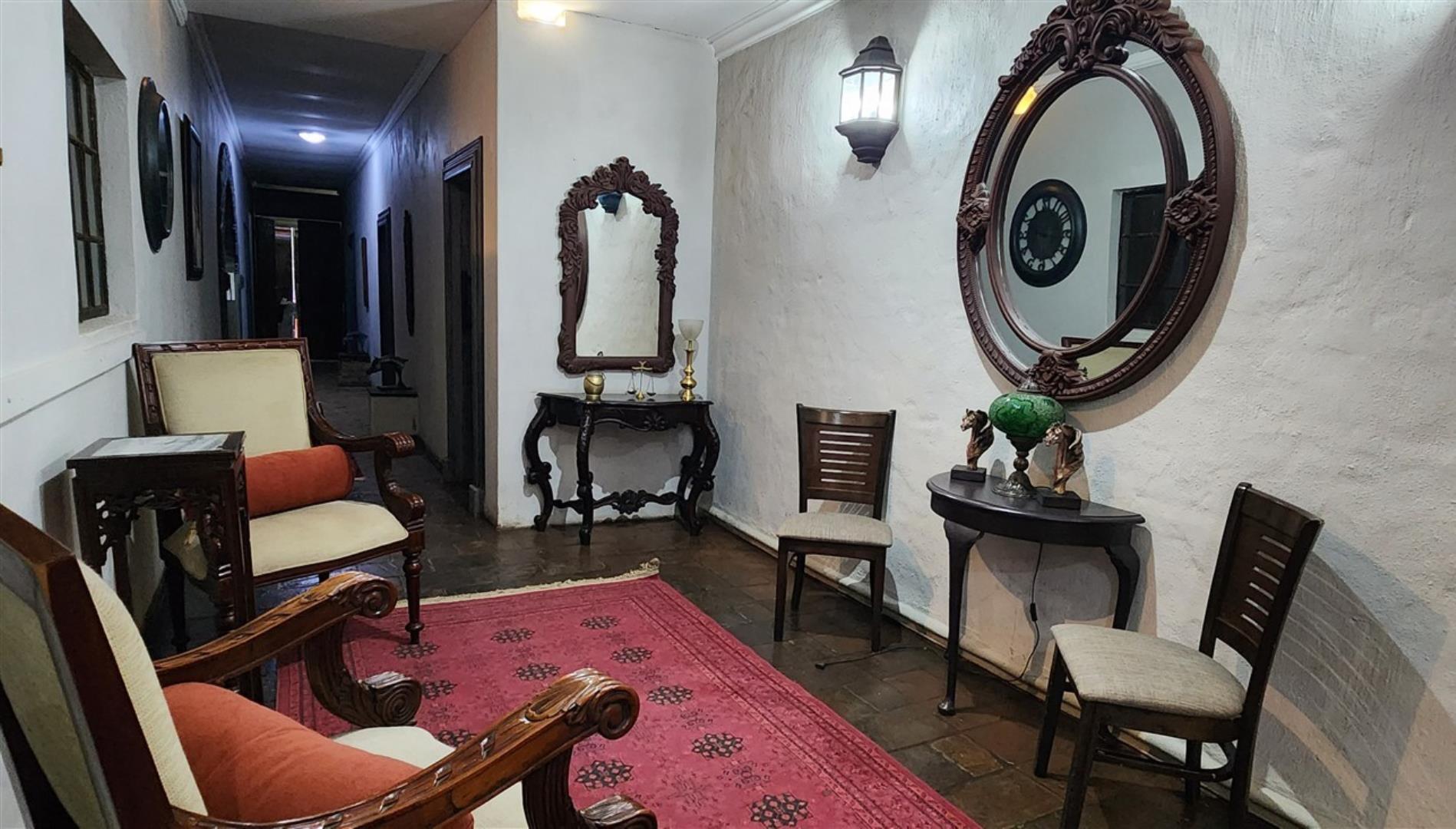769162_Arib_Lounge_1.jpg